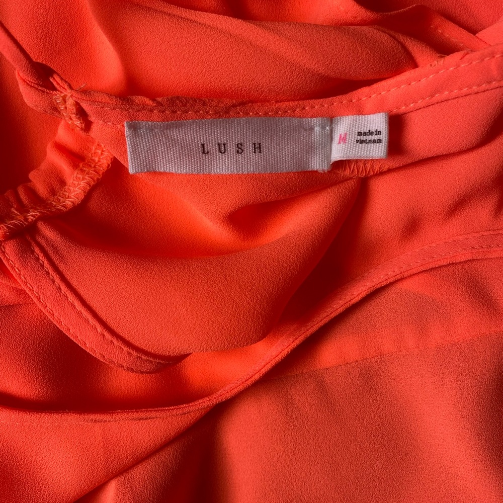 LUSH Ruffle Trim Asymmetrical Top Size Medium - Picture 6 of 6